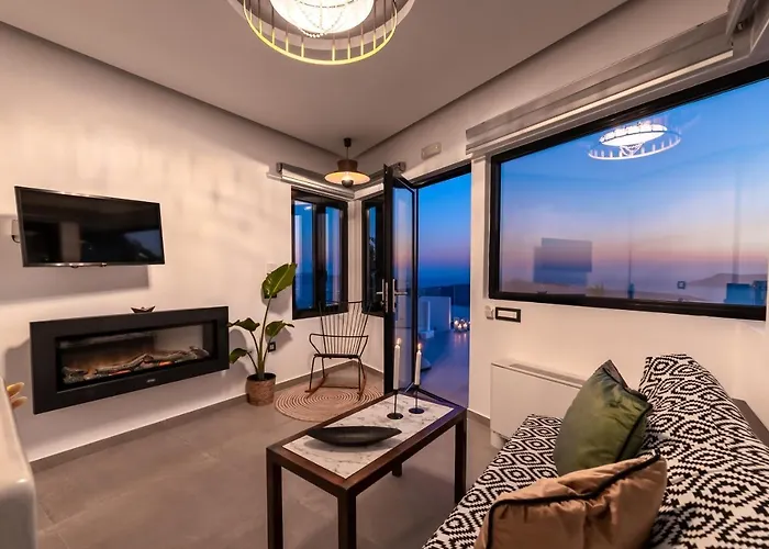 Daydream Luxury 3* Fira (Santorini)