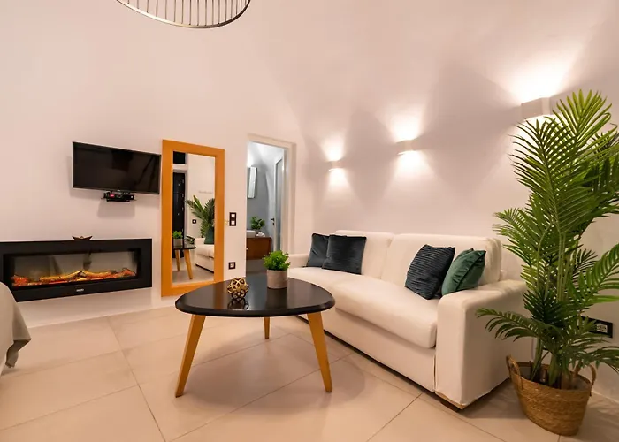 Daydream Luxury Hotel Fira (Santorini)