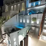 Daydream Luxury Hotel