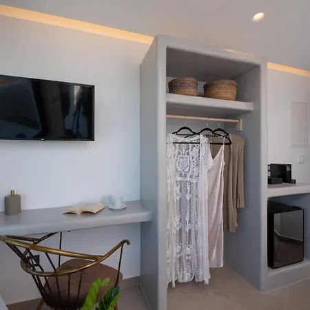 Daydream Luxury 3* Fira (Santorini)