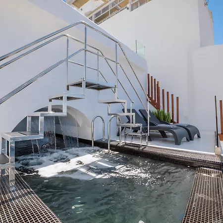 Daydream Luxury Hotel Fira (Santorini)