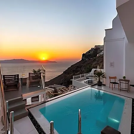 Daydream Luxury 3* Fira (Santorini)