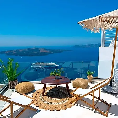 Daydream Luxury Fira (Santorini)