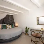 Daydream Luxury 3* Fira (Santorini)
