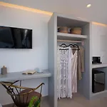 Daydream Luxury 3* Fira (Santorini)