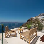 Daydream Luxury Fira (Santorini)