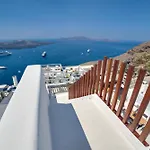 Daydream Luxury Hotel